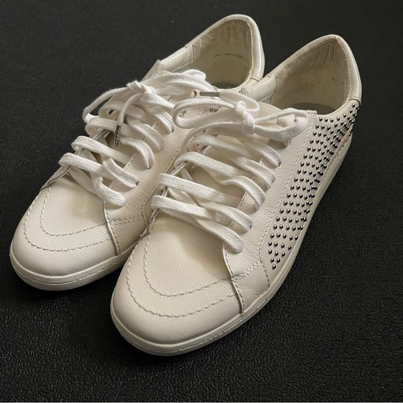 Dolce Vita Nino Studded women’s sneakers shoes Size 7 - Picture 1 of 8